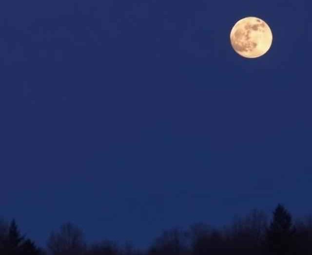 Full Moon Tonight: The Cold Supermoon Illuminates American Skies – Complete Guide - click usa news
