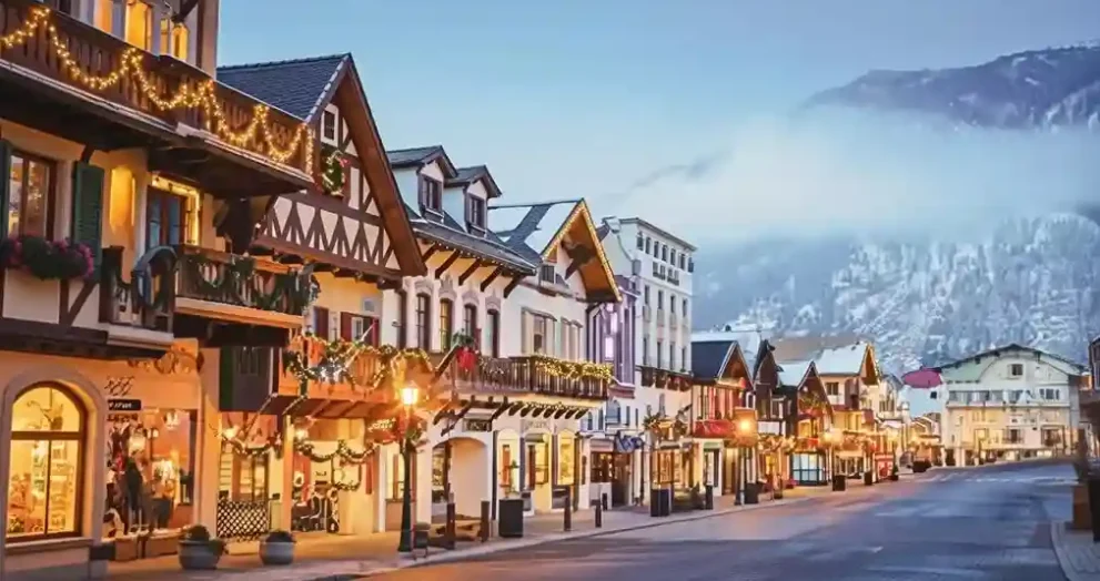  Christmas in Washington State: Snowy Towns, Festive Cities