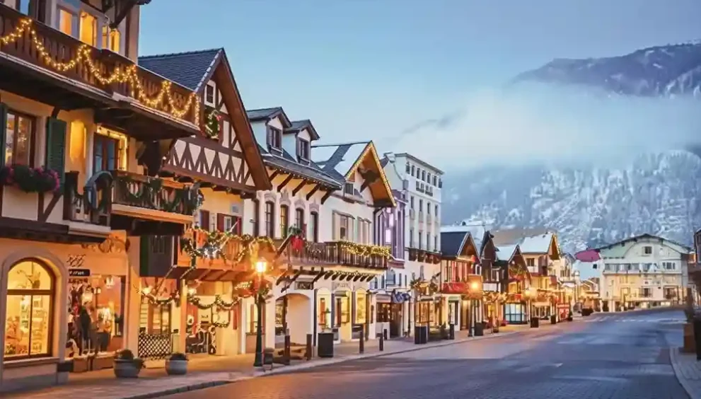  Christmas in Washington State: Snowy Towns, Festive Cities