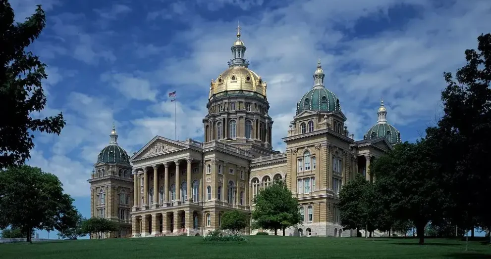 BREAKING: Iowa Secures 20-Year Deal with DHS for Full Access to Federal Citizenship Database – Major Win for Election Integrity