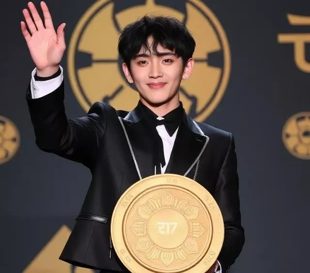 BTS Jin Secures Dramatic Victory in Upbit Popularity