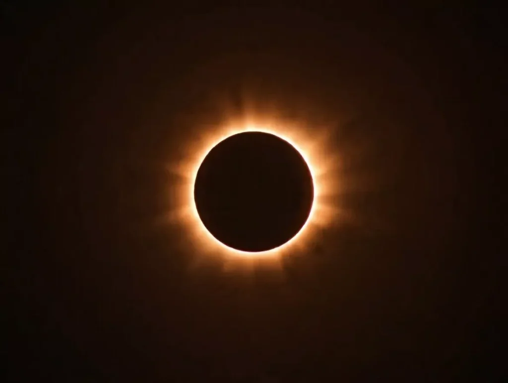Once-in-a-Century Celestial Spectacle: The Longest Total Solar Eclipse of the 21st Century Hits on August 2, 2027 – 6 Minutes of Pure Magic!