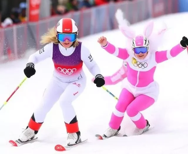 2026 Winter Olympics: Vonn Crash, US Wins & Bad Bunny Drama