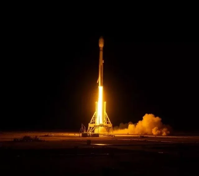 SpaceX Shifts Focus to Moon, Pauses Mars Plans