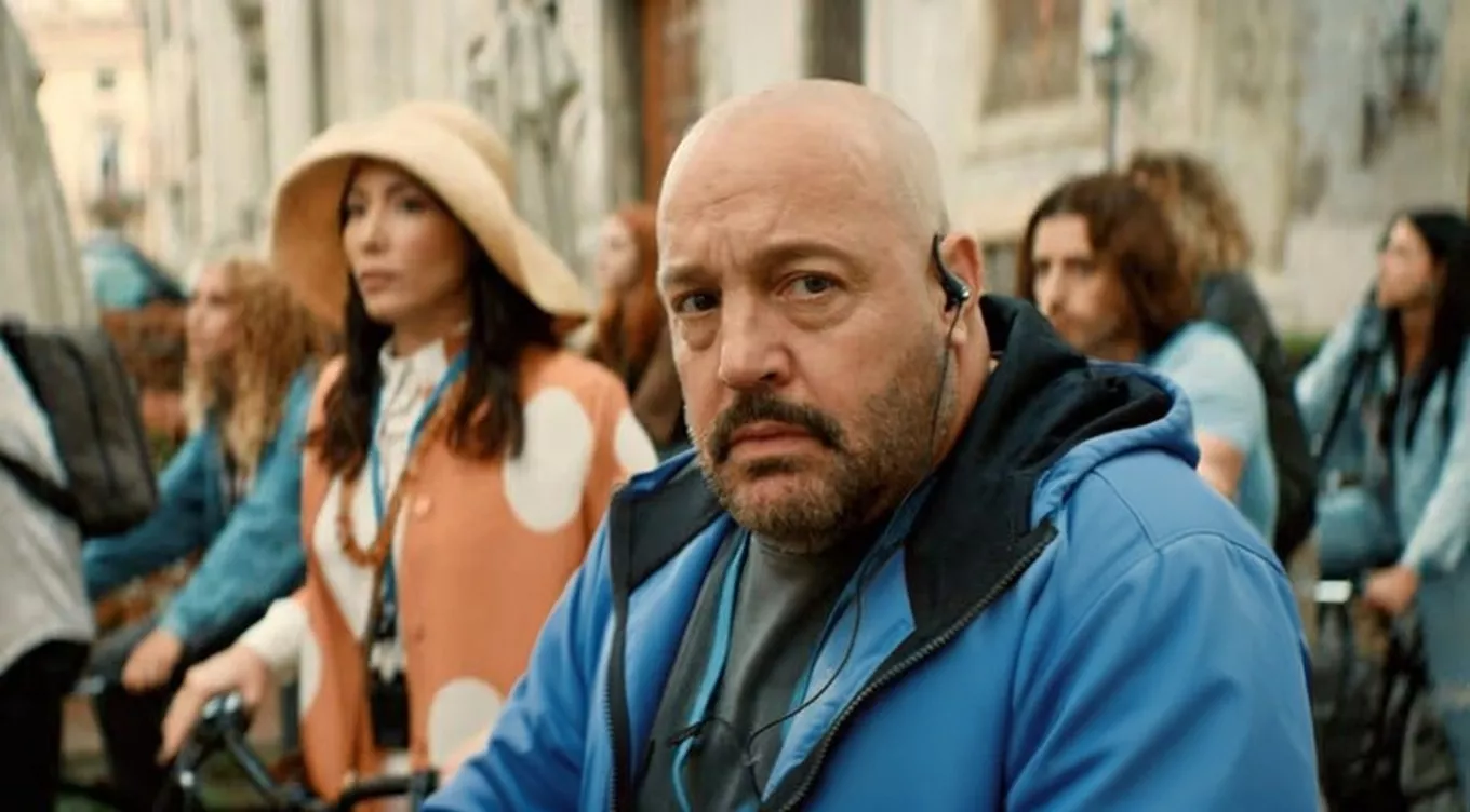Solo Mio Review: Kevin James Shines in Heartwarming Family Rom-Com
