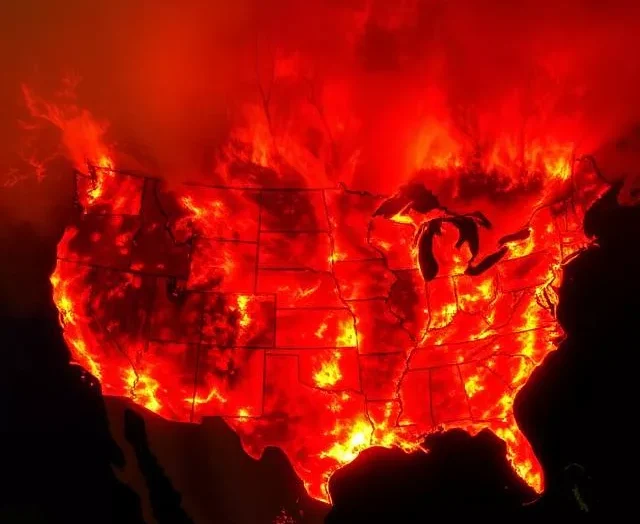 US Wildfires Rage as Severe Storm Threats Grow